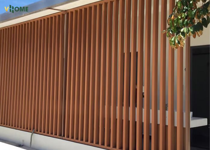 Sử dụng lam hộp gỗ nhựa ngoài trời trang trí tiền cảnh Sử dụng lam hộp gỗ nhựa ngoài trời trang trí tiền cảnh