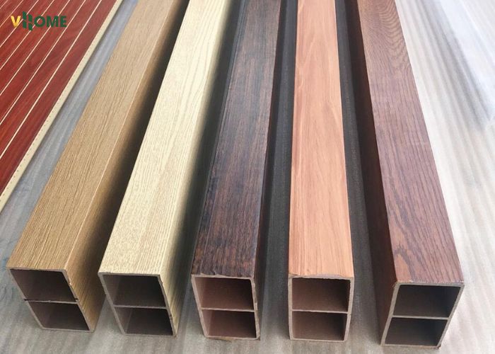 Đội ngũ Vhome cho khách hàng xem sản phẩm mẫu Đội ngũ Vhome cho khách hàng xem sản phẩm mẫu