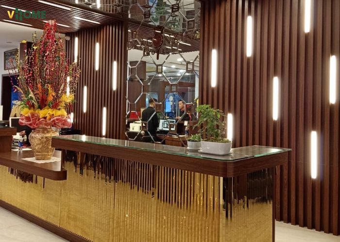Lam sóng nhựa được thi công ở sảnh khách sạn, nhà hàng Lam sóng nhựa được thi công ở sảnh khách sạn, nhà hàng