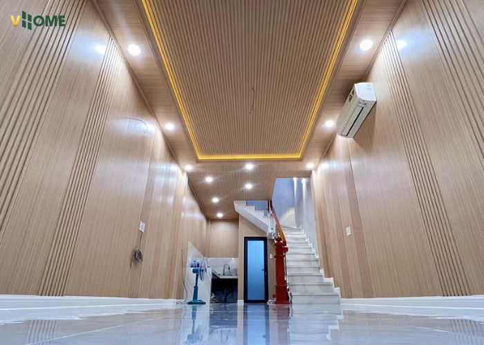 Kết hợp tấm ốp nano vân gỗ với lam sóng sáng tạo không gian khác biệt Kết hợp tấm ốp nano vân gỗ với lam sóng sáng tạo không gian khác biệt