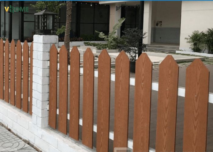 Hàng rào làm từ thanh đa năng gỗ nhựa ngoài trời