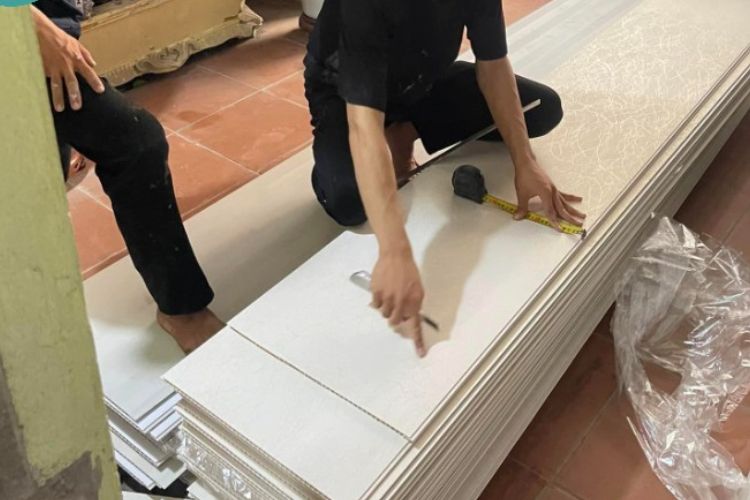 Tại sao cần biết chính xác kích thước tấm nhựa ốp tường?