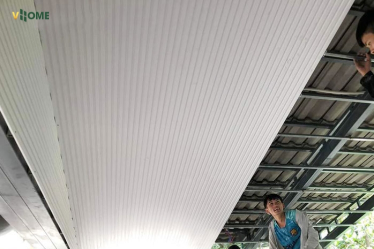 Những lỗi cần tránh khi thi công lam sóng màu trắng Những lỗi cần tránh khi thi công lam sóng màu trắng