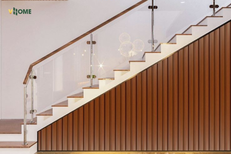 Ốp lam sóng khu vực chân cầu thang