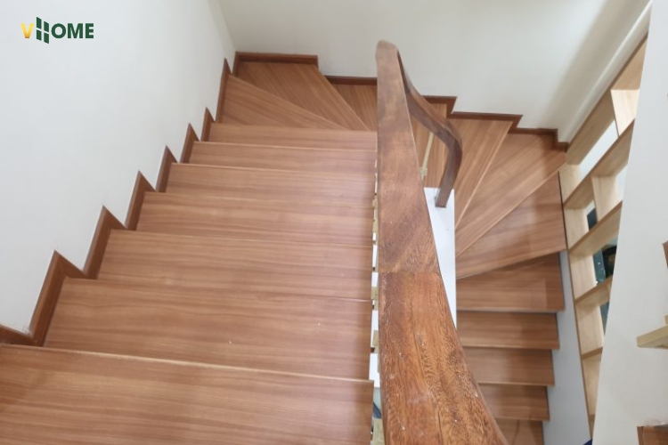 Tính thẩm mỹ của bậc cầu thang nhựa giả gỗ